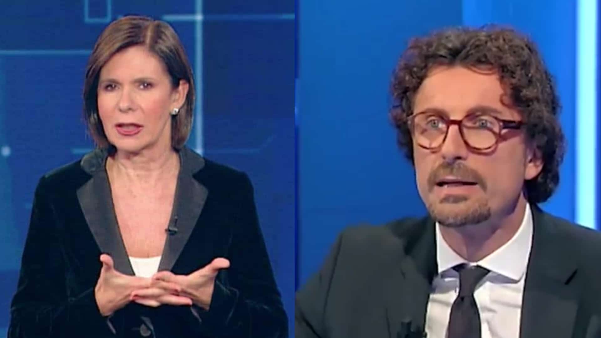 Tav, gaffe del ministro Toninelli: confusione sui numeri da Bianca Berlinguer | VIDEO