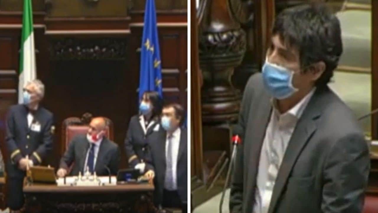 Deputati di Lega e Fdi tolgono la mascherina, lite alla Camera. Fratoianni: “Voi sputacchiate” | VIDEO