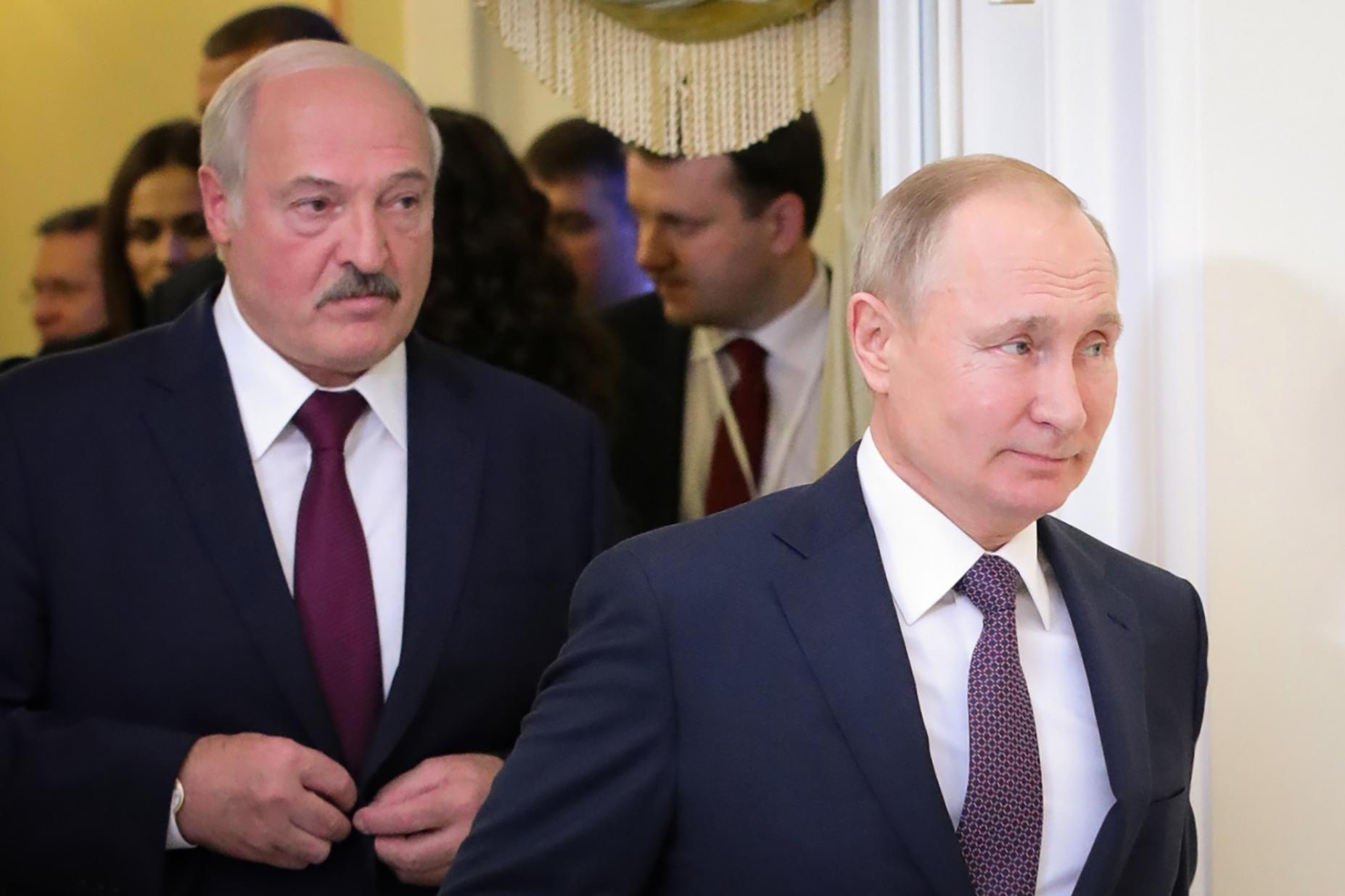 Guerra in Ucraina: secondo gli 007 di Kiev “Putin vuole fare fuori Lukashenko