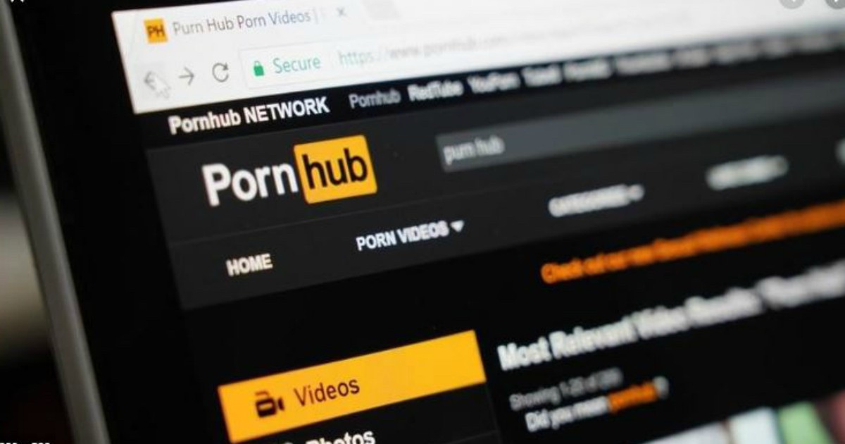 Boom di accessi su Pornhub nel giorno delle elezioni politiche: “Un dato mai registrato negli ultimi 10 anni