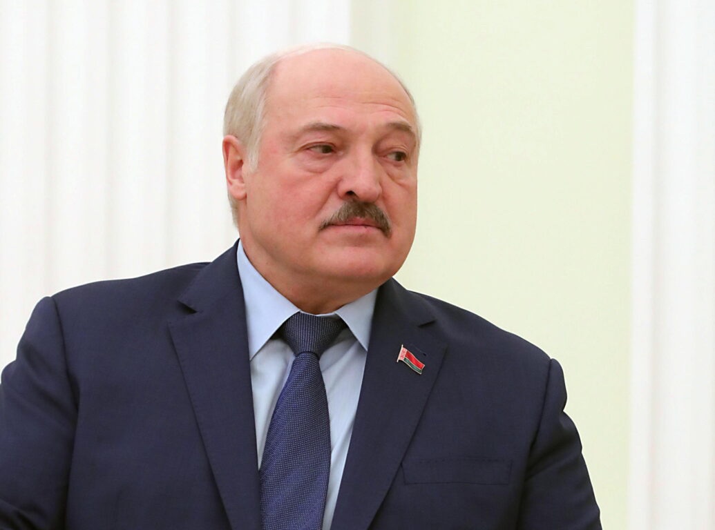 Polonia in allerta dopo le minacce di Lukashenko, l’avvertimento ai polacchi in Bielorussia: «Andate via»