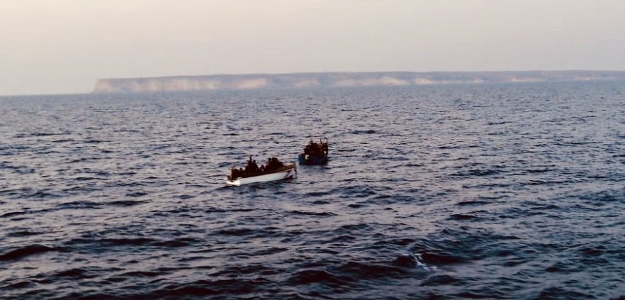 Il cadavere di un neonato di 20 giorni ritrovato su un barchino soccorso a Lampedusa