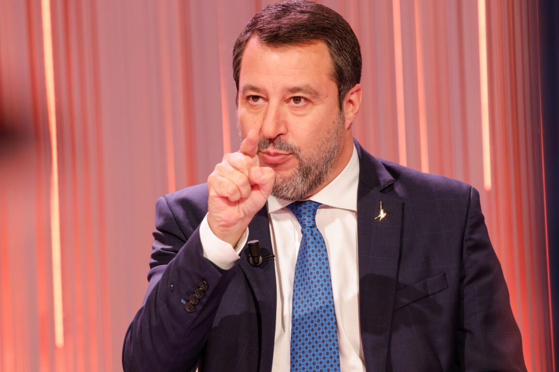 Giulia Cecchettin, Salvini: «Contro i femminicidi la famiglia deve fare la famiglia: mamma e papà devono accorgersi dei problemi a casa»